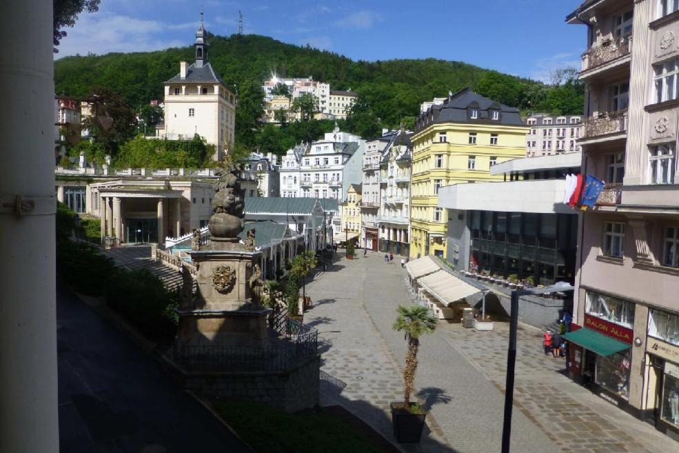 Apartmany U Tri Jehnatek Karlovy Vary Kültér fotó