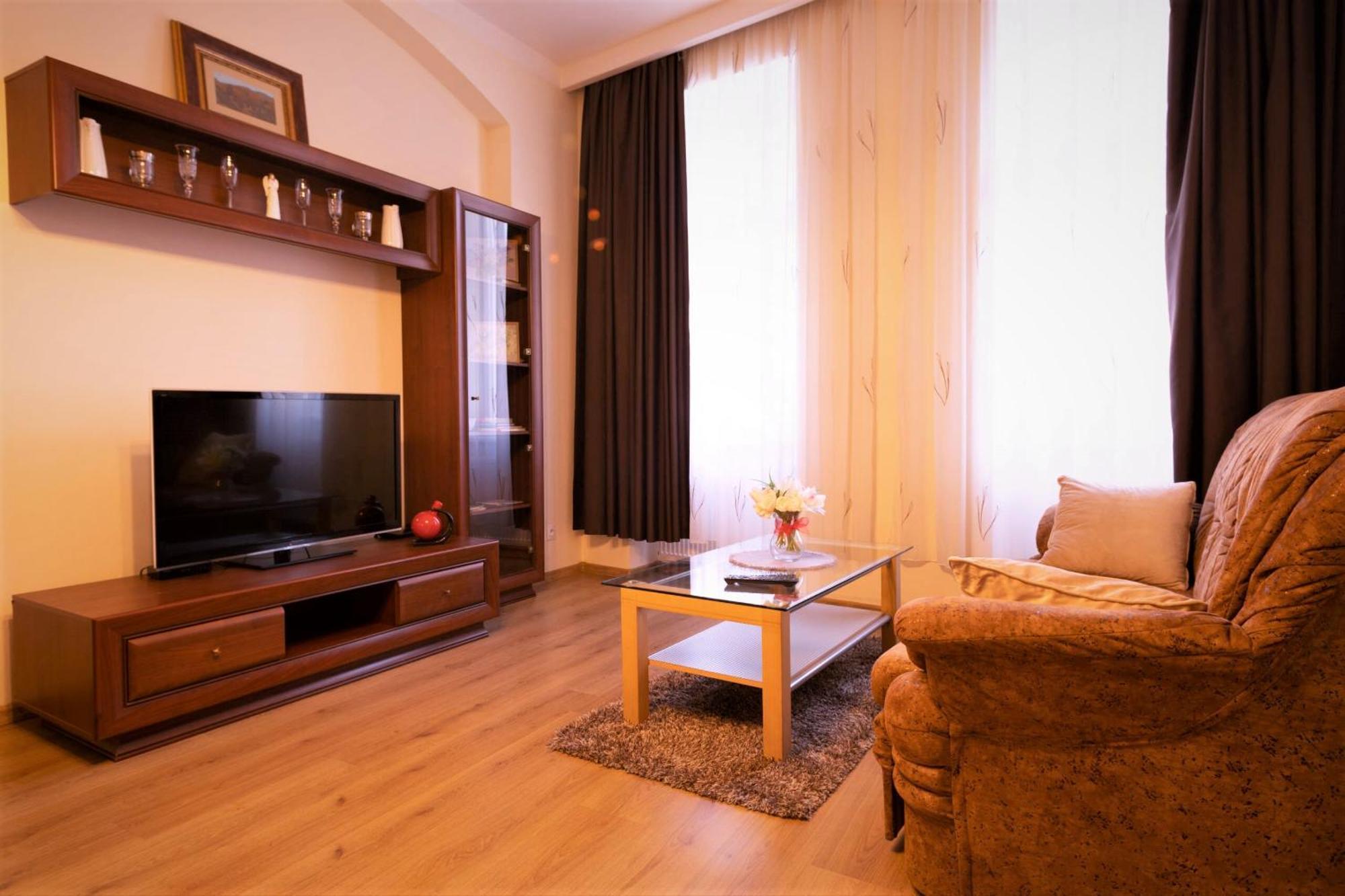 Apartmany U Tri Jehnatek Karlovy Vary Kültér fotó